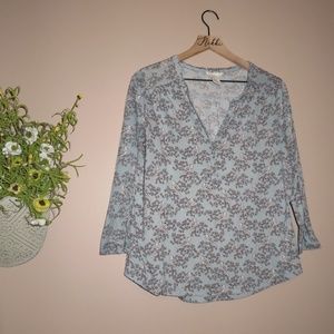 H&M airy blouse sz M ✨